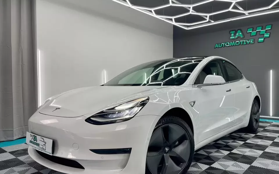 Tesla Model 3 Standard RWD Plus
