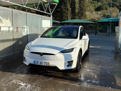 Tesla Model X 100D