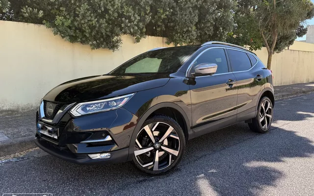 Nissan Qashqai 1.2 DIG-T Tekna Premium Pele Preta
