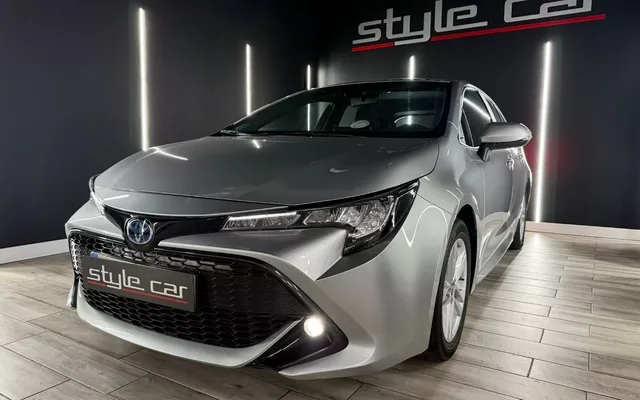 TOYOTA Corolla 1.8 125H ACTIVE TECH ECVT