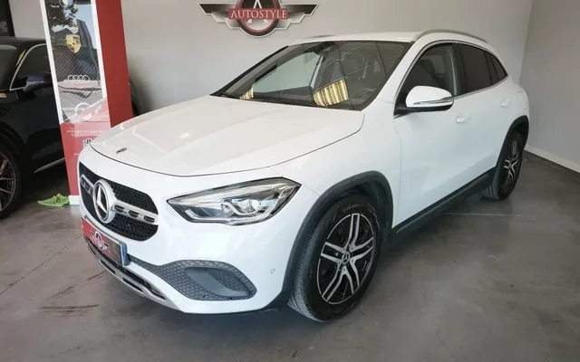 MERCEDES-BENZ Clase GLA GLA 200d 8G-DCT