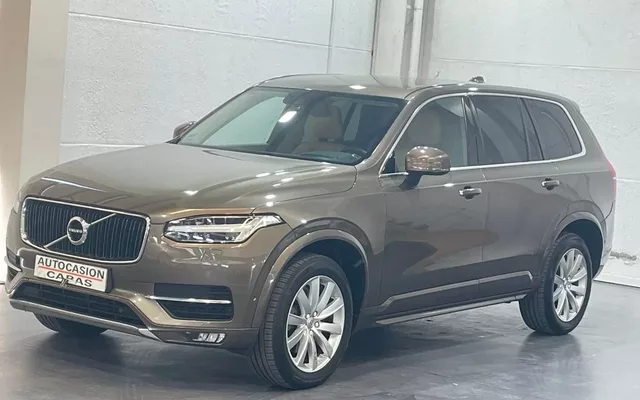 VOLVO XC90 XC90 D5 Momentum AWD 225 Aut.