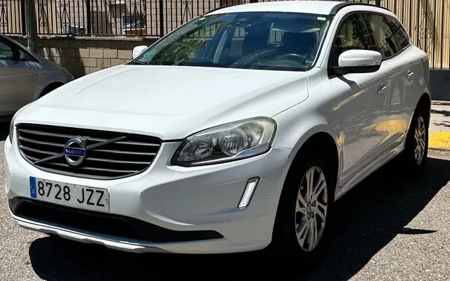 VOLVO XC60 XC60 D3 Momentum 150