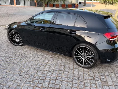 Mercedes-Benz A 200 d AMG Line