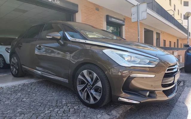 DS DS5 2.0 Hybrid4 Sport Chic