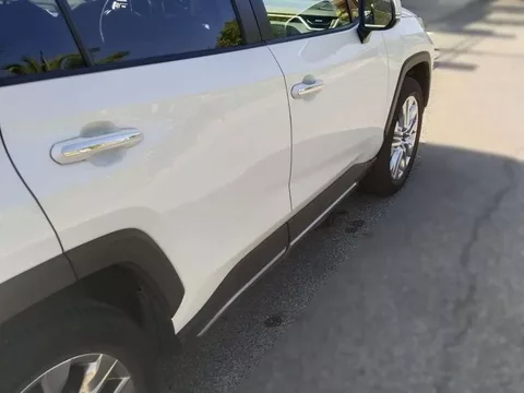 TOYOTA RAV-4 2.5l 220H Luxury 4WD