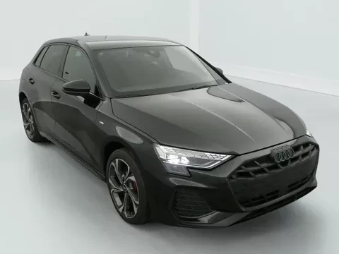 Audi A3 SPORTBACK 45 TFSI e Hybride rechargeable 272 S tronic 6 S line Zéro km immatriculé