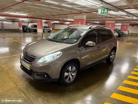 Peugeot 2008 1.2 PureTech Style