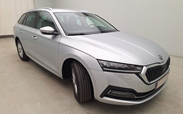 Skoda Octavia Combi Clever 2.0 Tdi 150 Ch DSG 51.509 Km ( en arrivage )