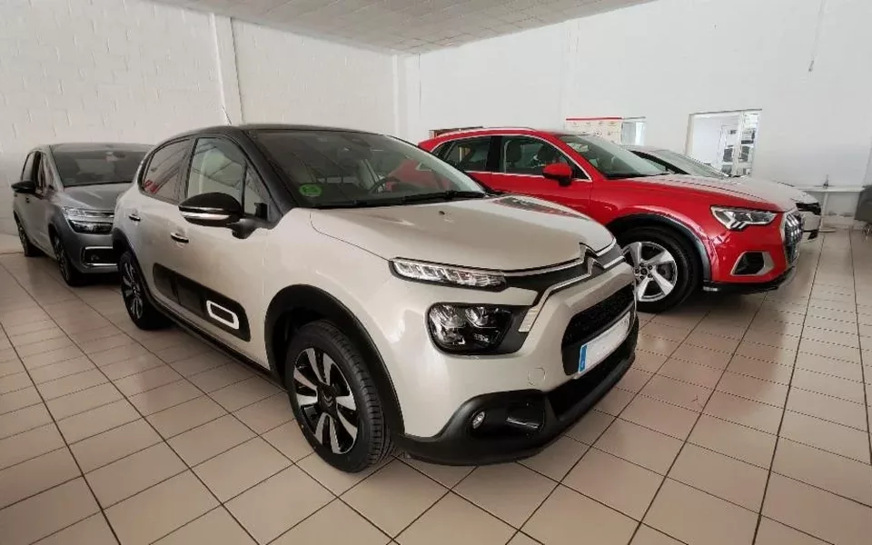 CITROEN C3 C3 1.2 PURETECH 60KW SHINE 5P