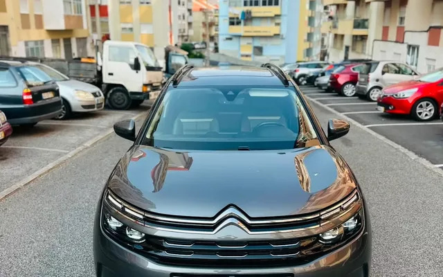 Citroën C5 Aircross 1.6 PureTech Shine J19 EAT8