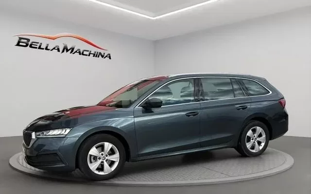 SKODA Octavia Octavia Combi 2.0TDI Ambition DSG 110kW