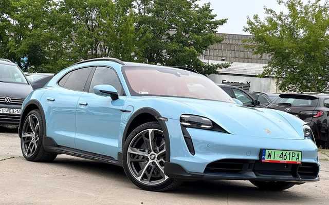Porsche Taycan Turbo 2022