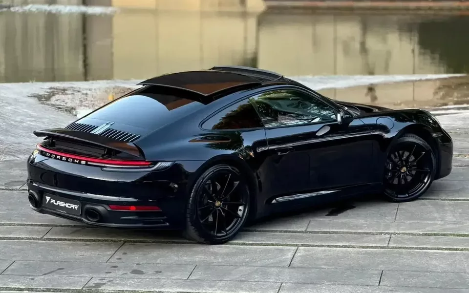Porsche 911 (992) Carrera 4 PDK