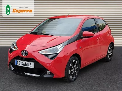 TOYOTA Aygo Aygo 70 x-play