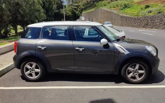 MINI Countryman One D