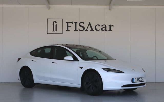 TESLA MODEL 3 LONG RANGE TRAÇÃO TRASEIRA PREMIUM