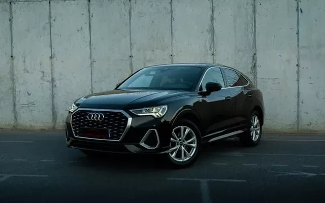AUDI Q3 S Line