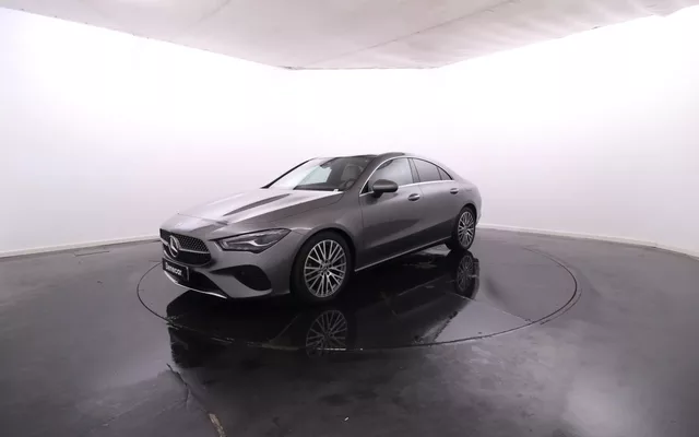Mercedes-Benz Classe CLA - 180 d Coupé Progressive Advanced Plus Cx. Aut. / Vidros Escurecidos / Teto de Abrir Panorâmico /Estofos em Pele / JLL