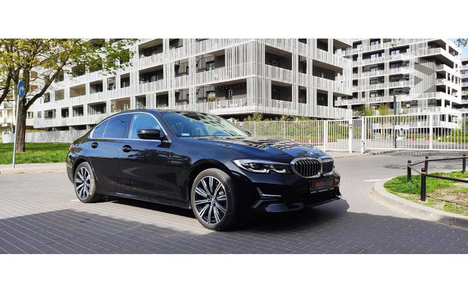 BMW SERIA 3 2022