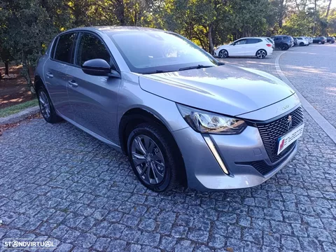 Peugeot e-208 Allure+