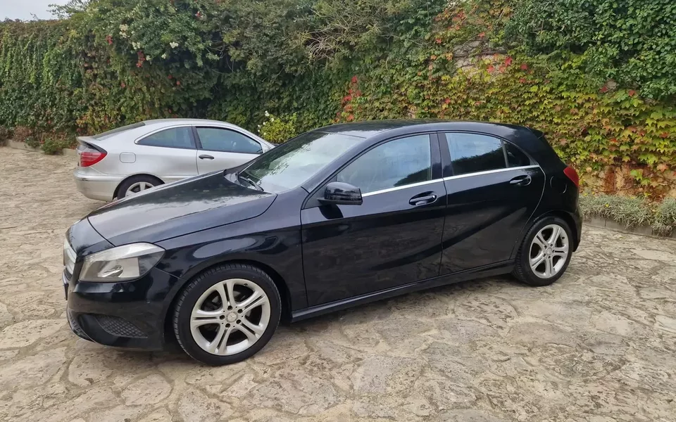 Mercedes-Benz A 180