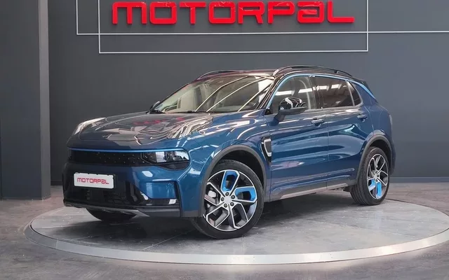 LYNK & CO 01 01 1.5T PHEV