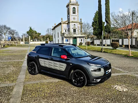 Citroën C4 Cactus 1.6 BlueHDi Shine Ed.Midnight