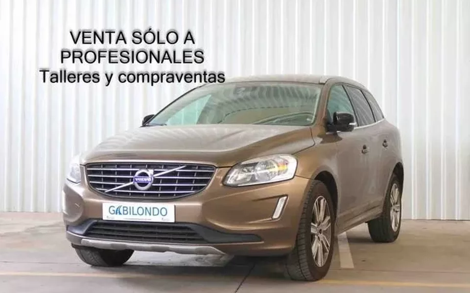 VOLVO XC60 2.0 D3 Momentum Auto