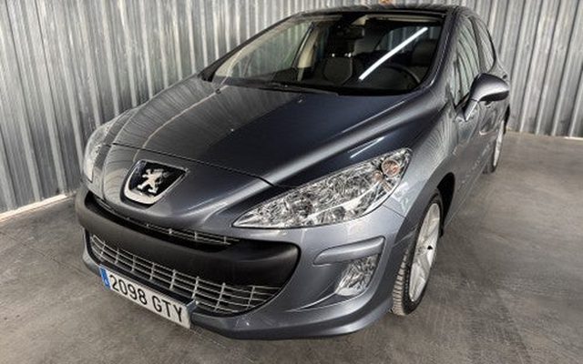 PEUGEOT 308 1.6HDI FAP Premium 6 vel.