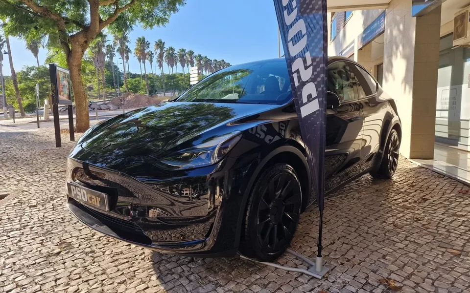 Tesla Model Y Tração Traseira
