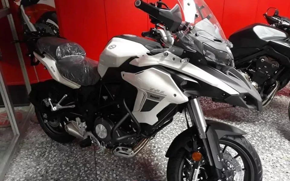 Benelli Otros TRK 502