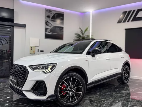 AUDI Q3 Q3 Sportback 35 TDI Black line S tronic