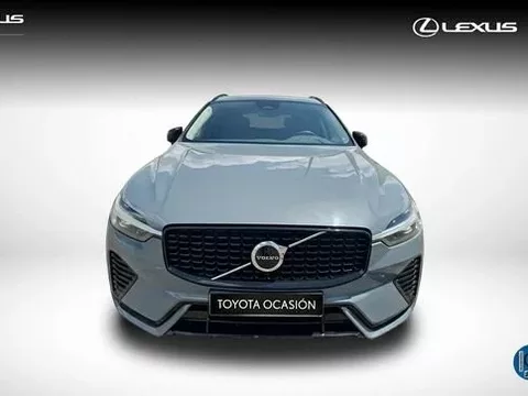 VOLVO XC60 B4 PLUS DARK