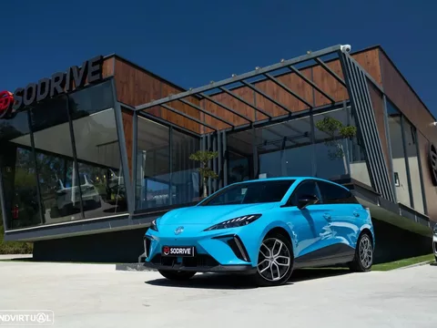 MG MG4 64 kWh Luxury
