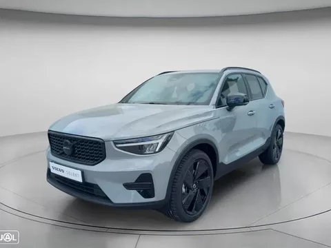 Volvo XC 40 2.0 B3 Plus Dark