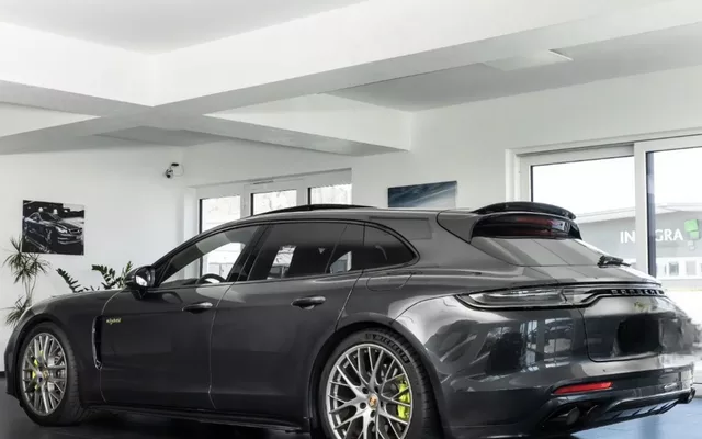 Porsche Panamera Sport Turismo 4S E-Hybrid