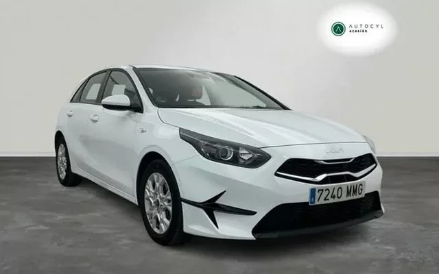 KIA Ceed 1.6 MHEV iMT 100kW (136CV) Concept