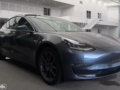 Tesla Model 3 Long-Range Dual Motor AWD