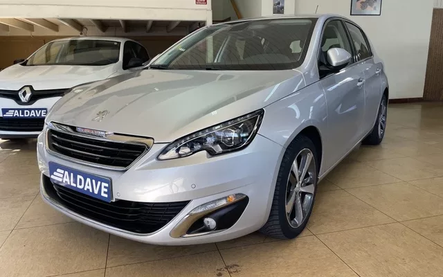 PEUGEOT 308 308 1.6 BlueHDi Allure 120 - 10800€ en Irun
