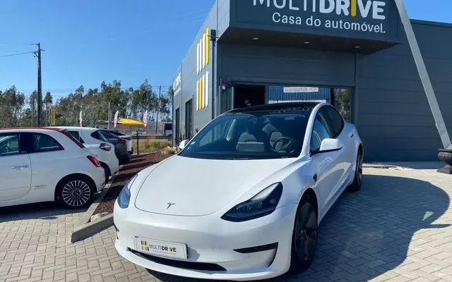 Tesla Model 3 Standard RWD Plus