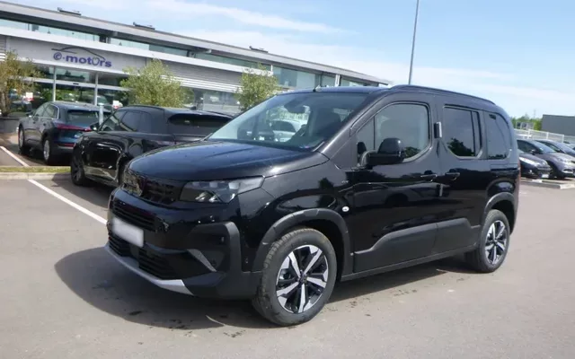 Peugeot Rifter Rifter M BlueHDi 130 S&S EAT8 5pl GT Zéro km immatriculé