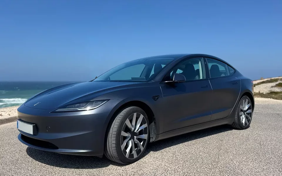 Tesla Model 3 Long Range Tração Integral Premium
