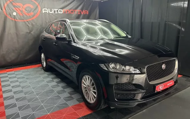 Jaguar F-Pace 2.0 i4D Portfolio Aut.