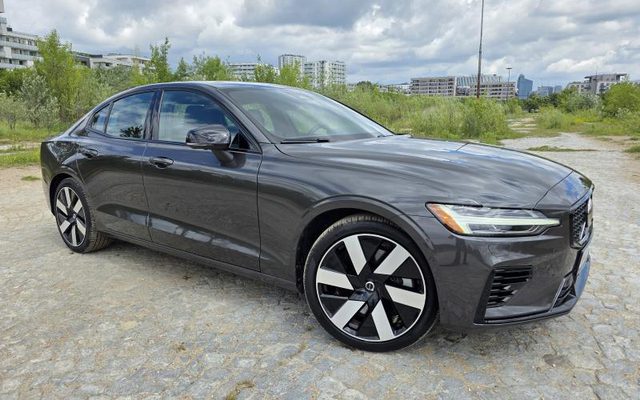Volvo S60 2024