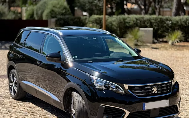 Peugeot 5008 1.5 BlueHDi Allure EAT8