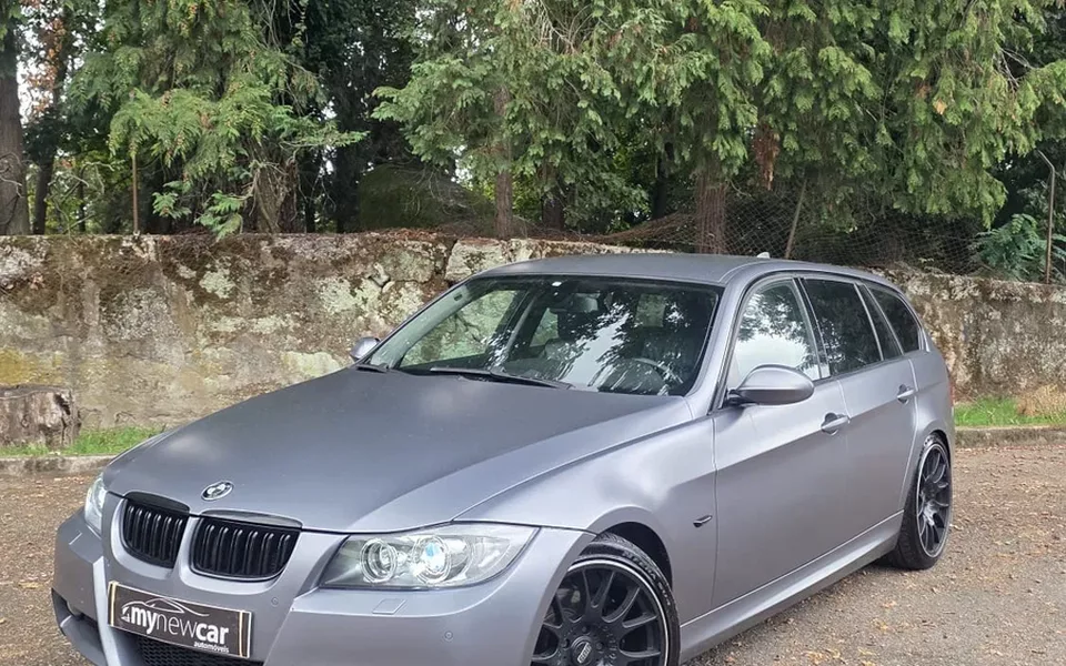 BMW 320