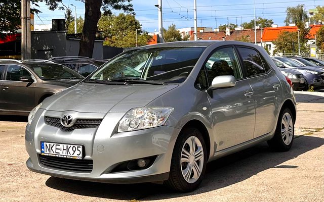 Toyota Auris