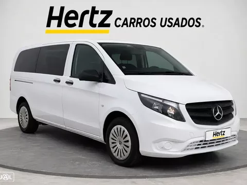 Mercedes-Benz Vito Tourer Compacta Aut. PRO