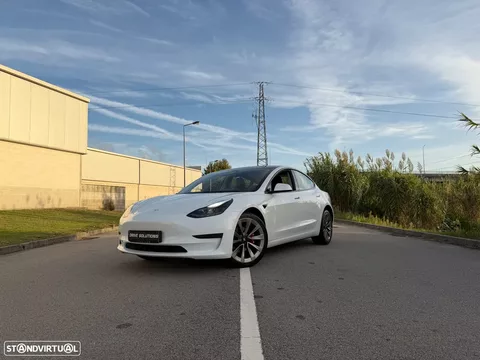 Tesla Model 3 Standard Range Plus RWD